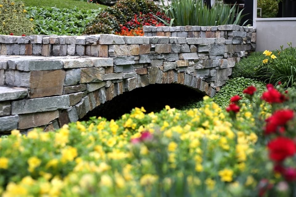 Flowers Bridge 1650